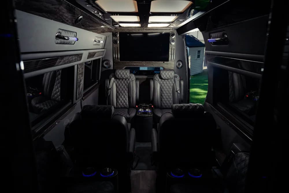 MIOR Sprinter interior detail 13