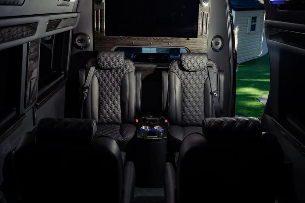 MIOR Sprinter interior detail 15
