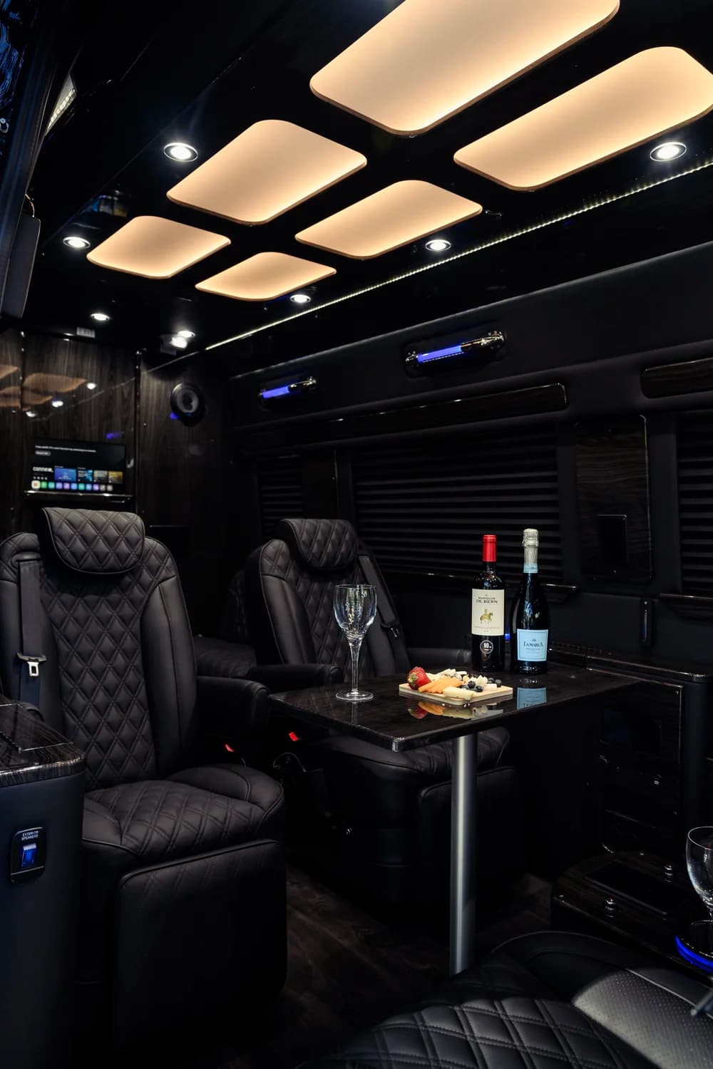 MIOR Sprinter interior detail 23