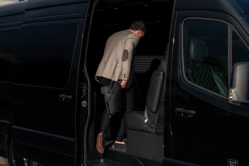 MIOR Sprinter interior detail 31