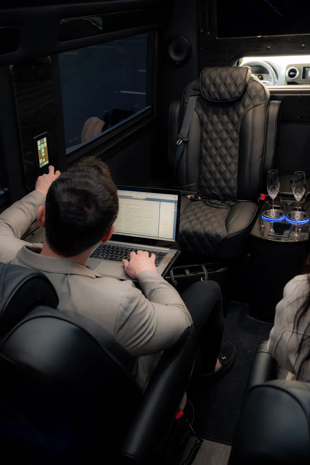 MIOR Sprinter interior detail 39