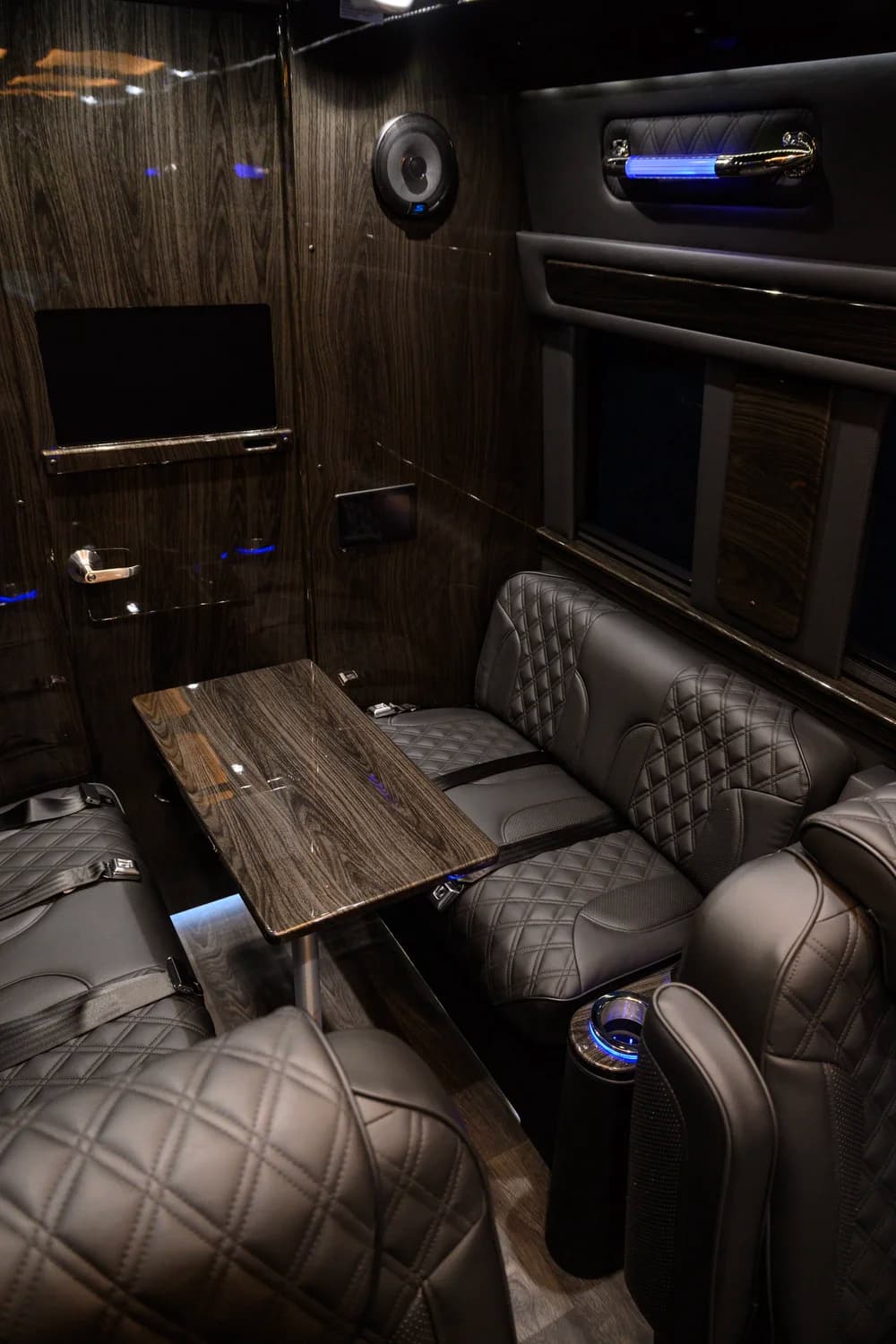 MIOR Sprinter interior detail 72