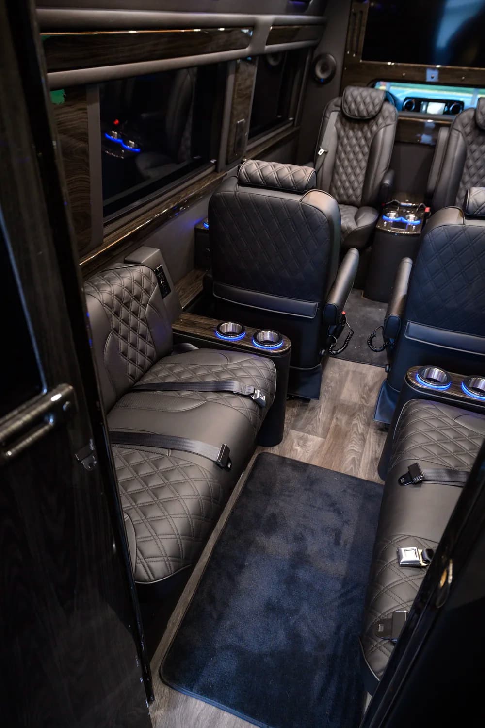 MIOR Sprinter interior detail 80