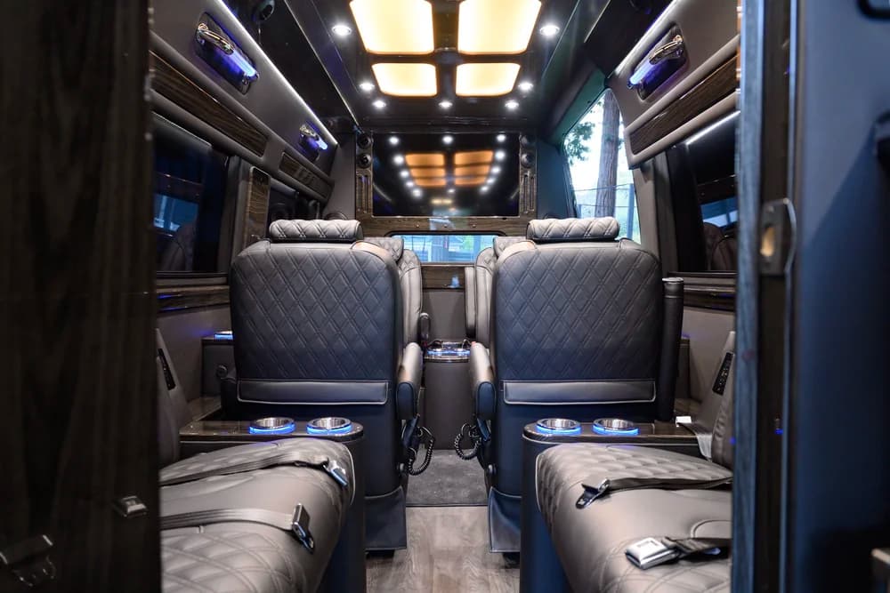 MIOR Sprinter interior detail 82